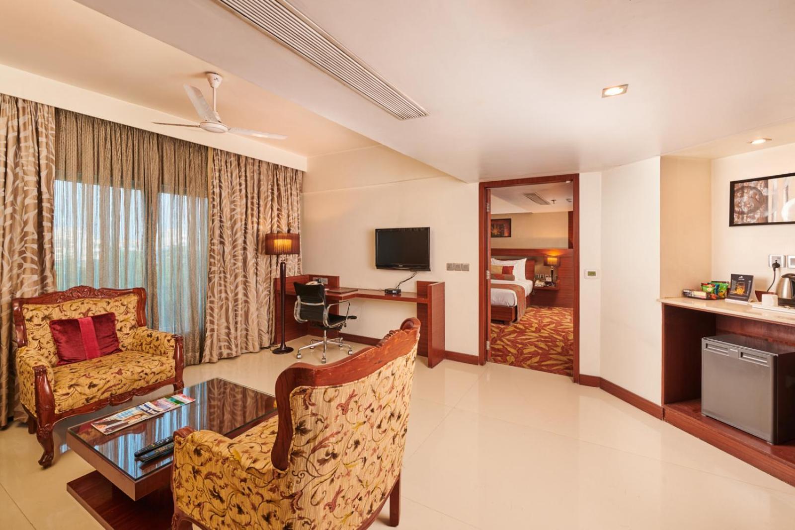 The Pride Hotel, Nagpur Exterior foto